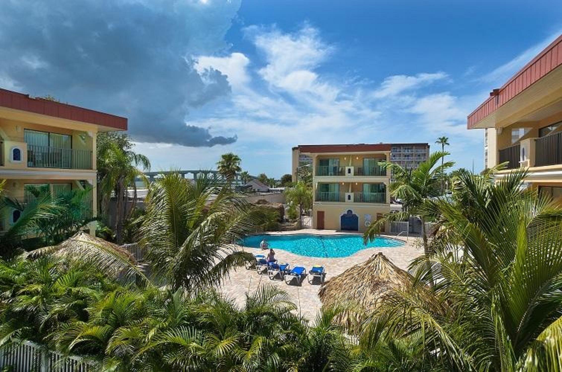 Coconut Cove All Suite Hotel Clearwater Beach Exterior foto