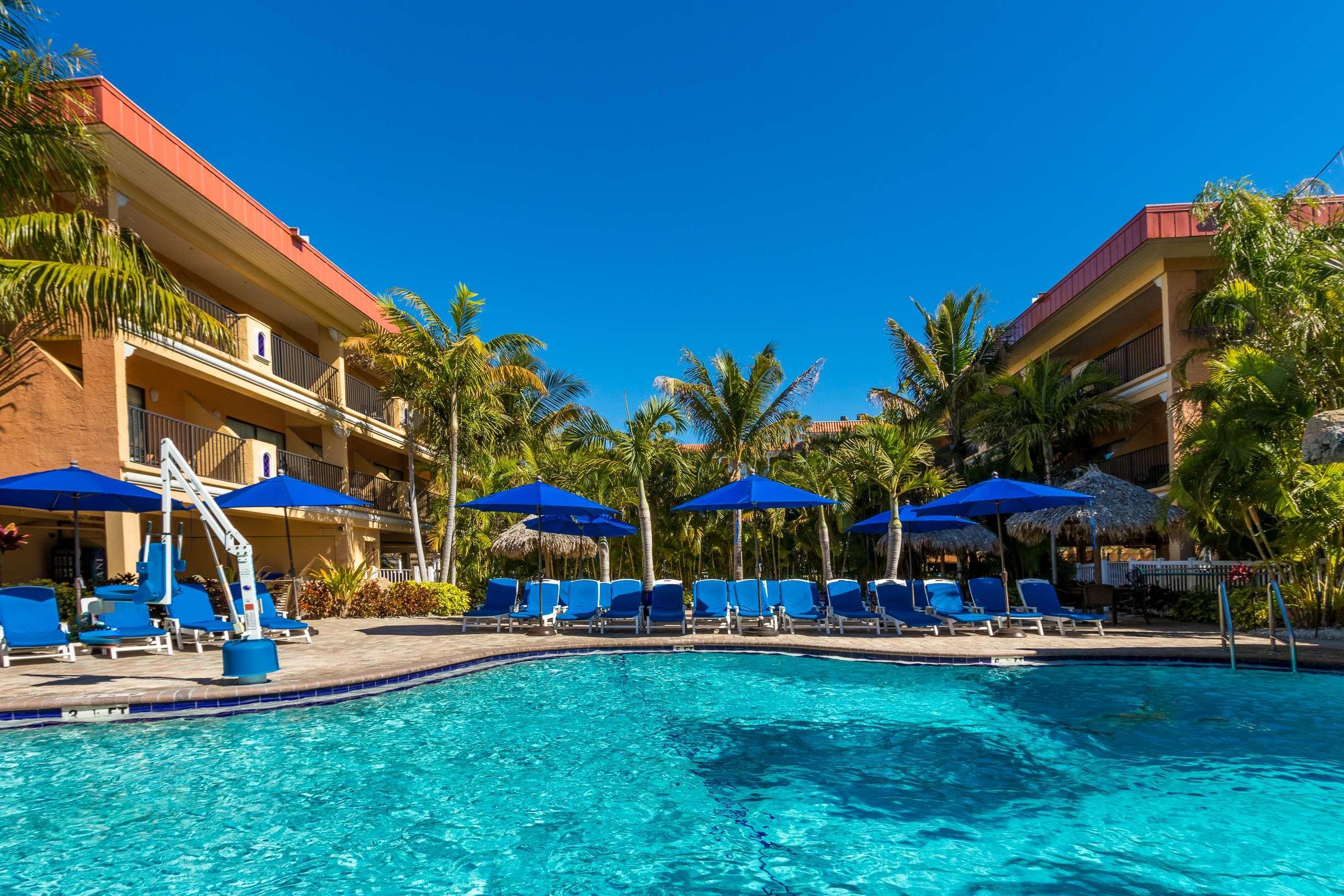 Coconut Cove All Suite Hotel Clearwater Beach Exterior foto