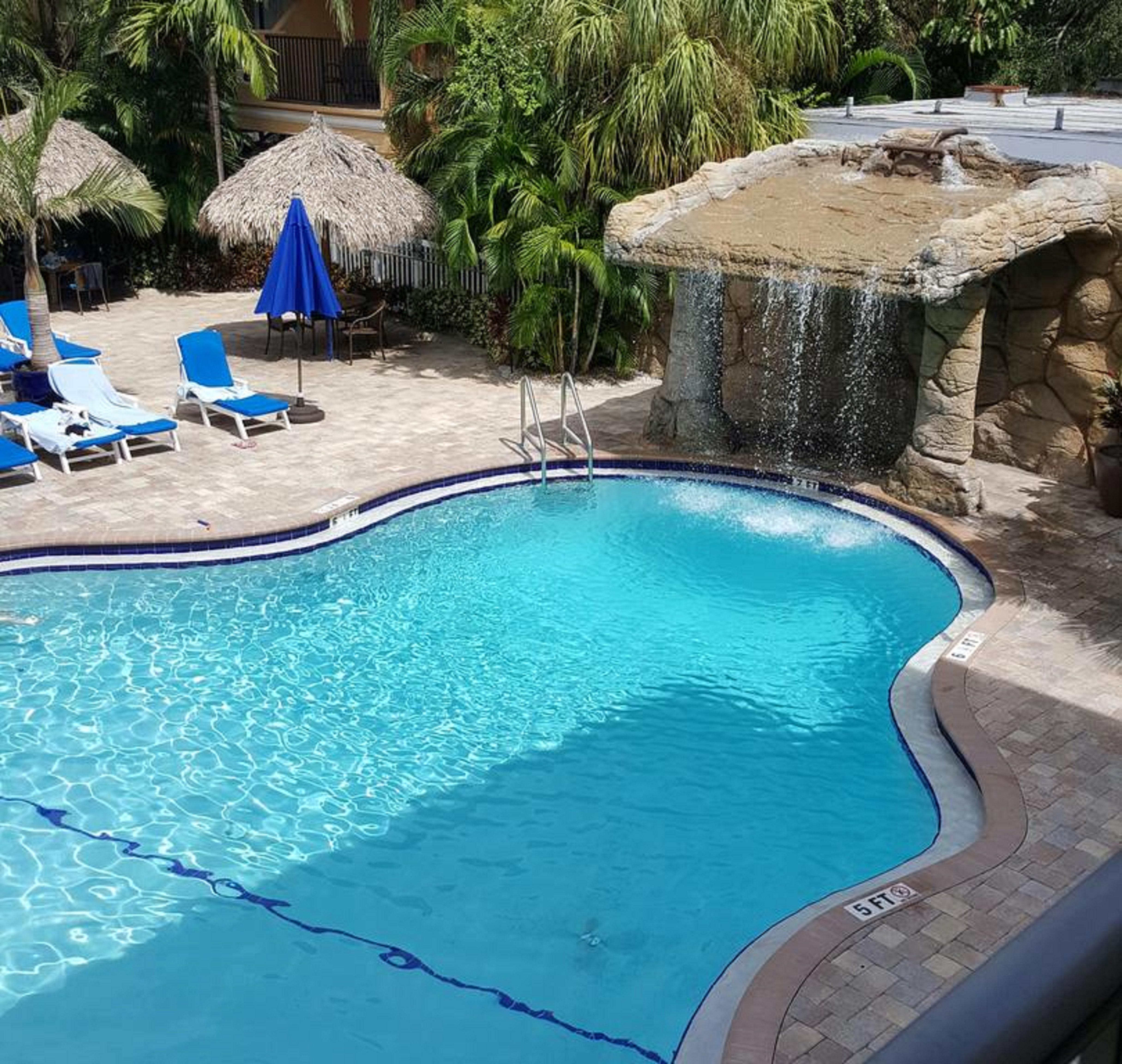 Coconut Cove All Suite Hotel Clearwater Beach Exterior foto