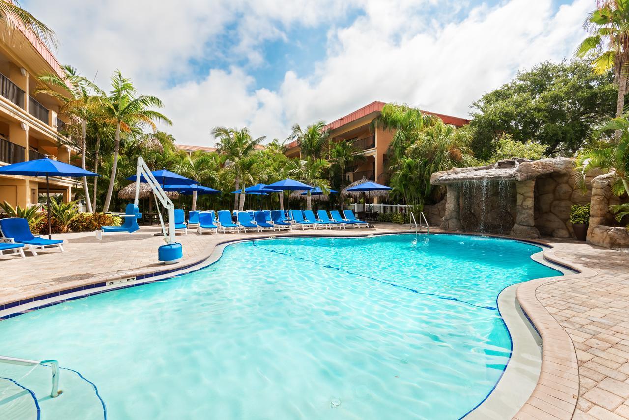 Coconut Cove All Suite Hotel Clearwater Beach Exterior foto