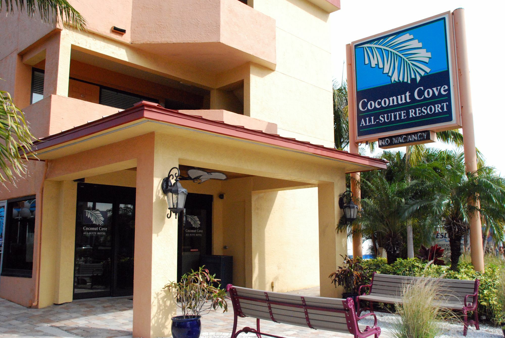 Coconut Cove All Suite Hotel Clearwater Beach Exterior foto