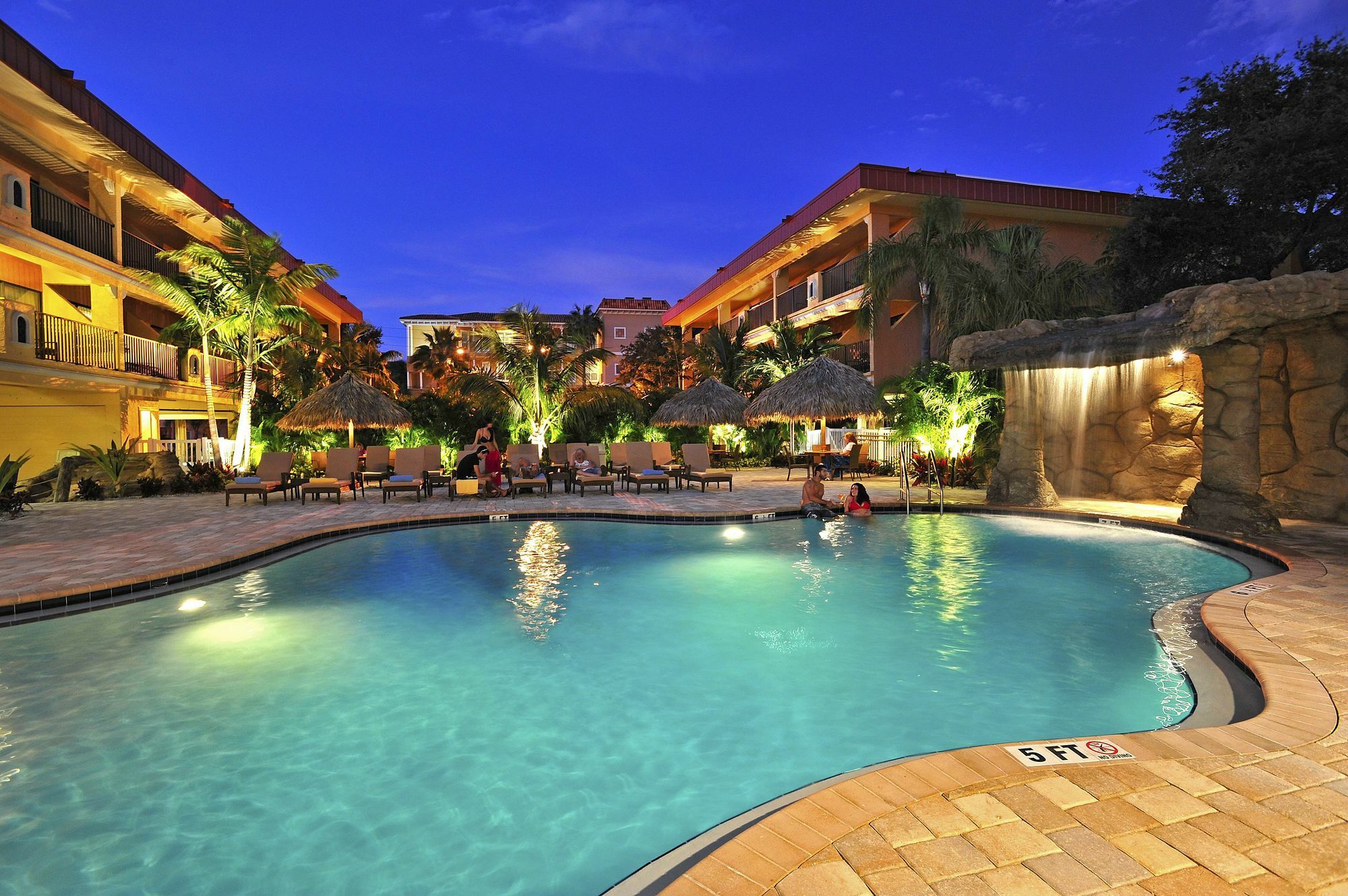 Coconut Cove All Suite Hotel Clearwater Beach Exterior foto